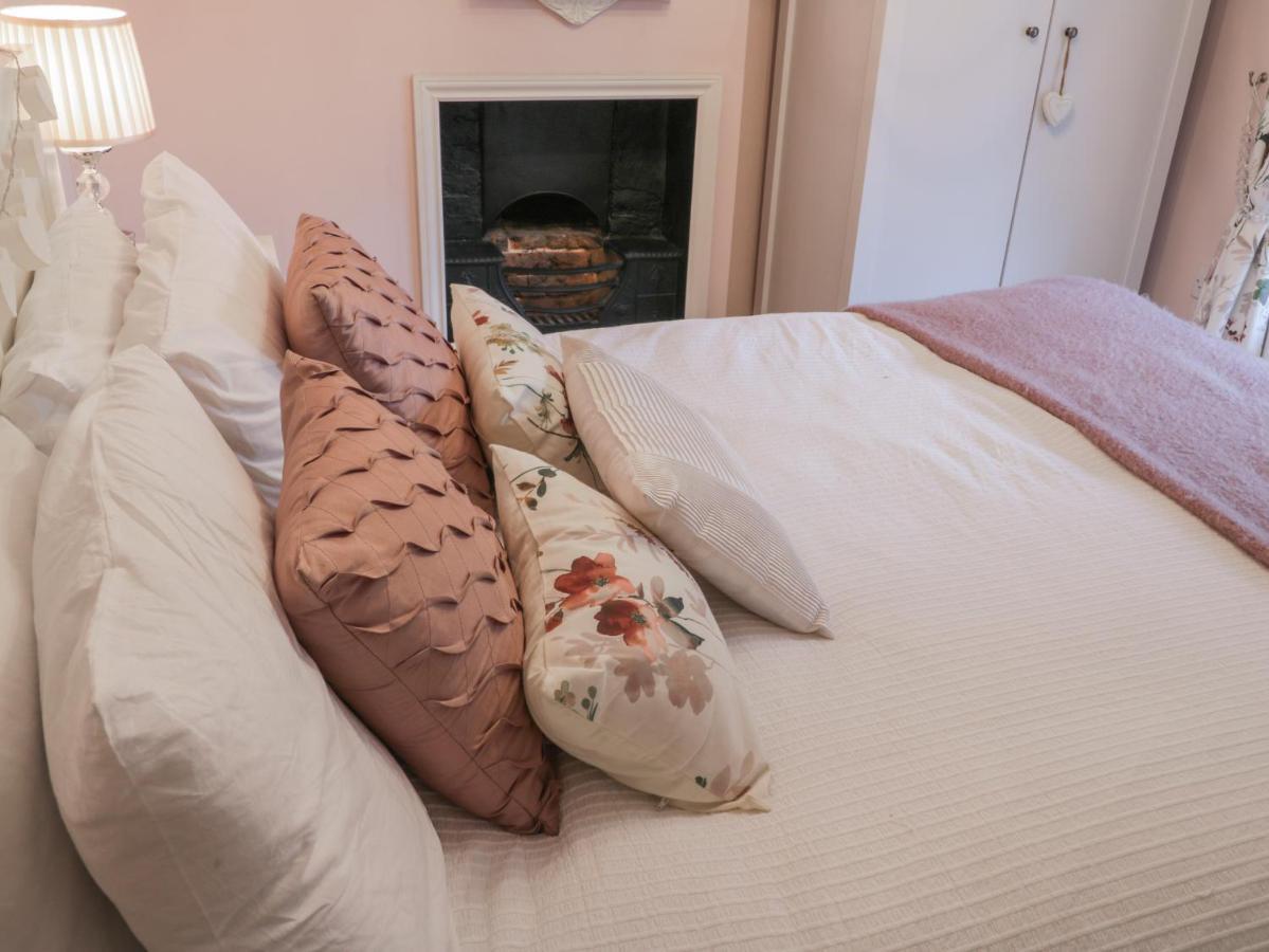 Laurel Cottage กีสบะระ ภายนอก รูปภาพ